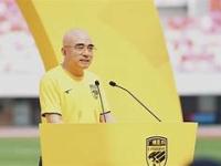 包含维尔茨堡俱乐部董事长车祸受伤，俱乐部发布声明的词条